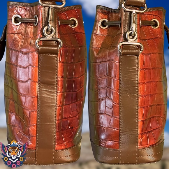 🌟Dooney & Bourke: Brown Croc-Embossed Drawstring Bucket Bag🌟 - Picture 5 of 13